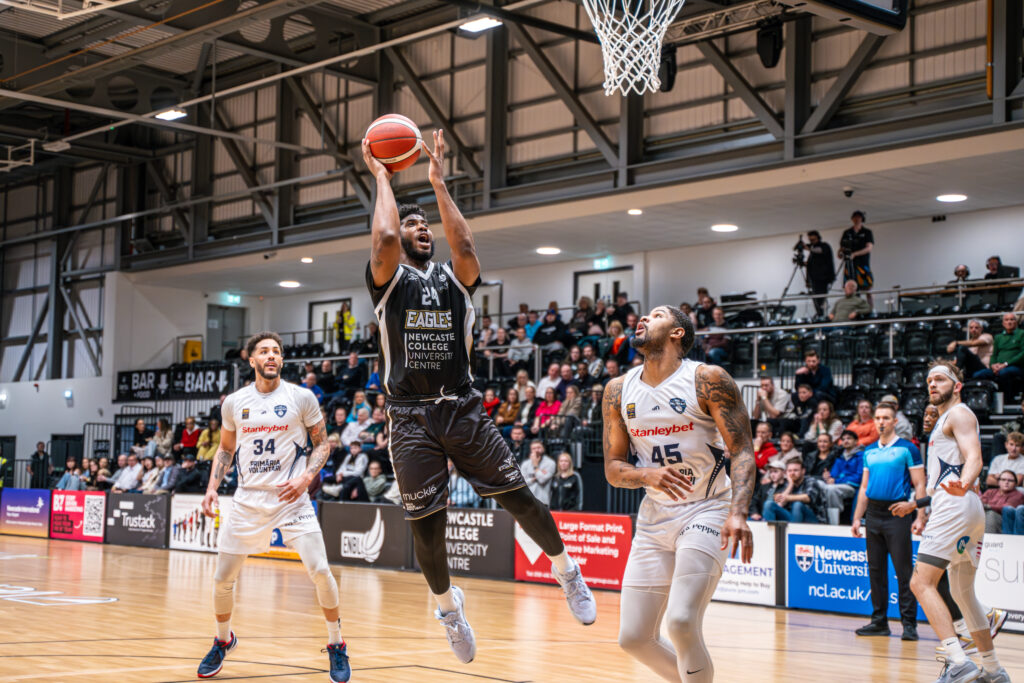 20241203 Newcastle Eagles v CSO Voluntari (Gary Forster) 037