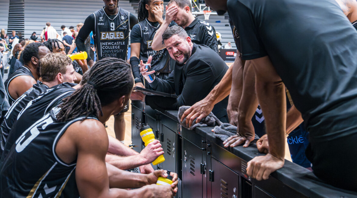 20251022 Newcastle Eagles v Dziki Warszawa (Gary Forster) 0177